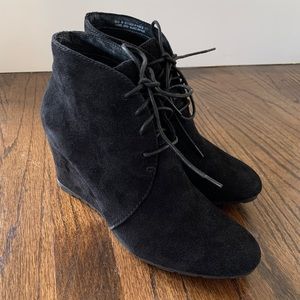 Clarks Rosepoint Dew Wedge Suede Bootie